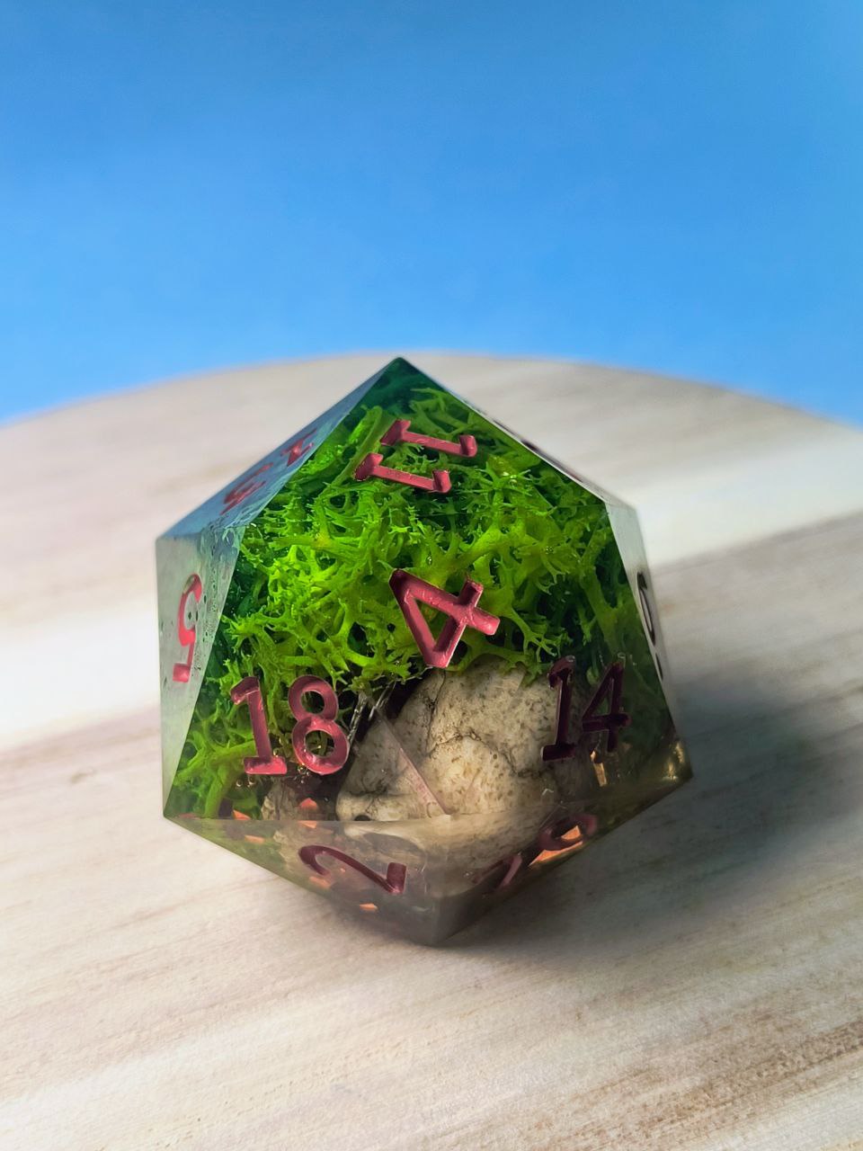 Goldjaw of the Mire 55 mm Chonk d20