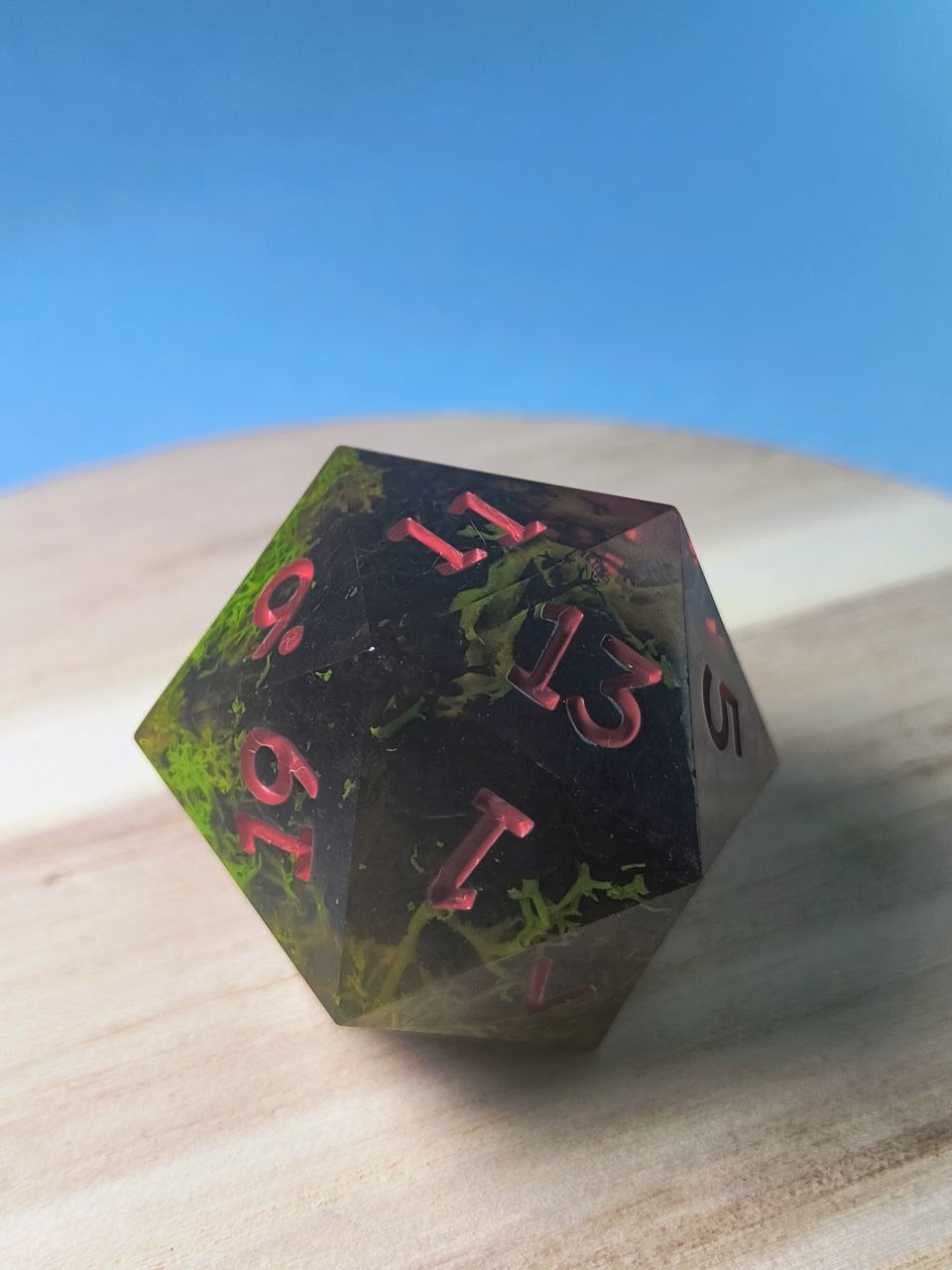 The Twin Flames 55 mm Chonk d20