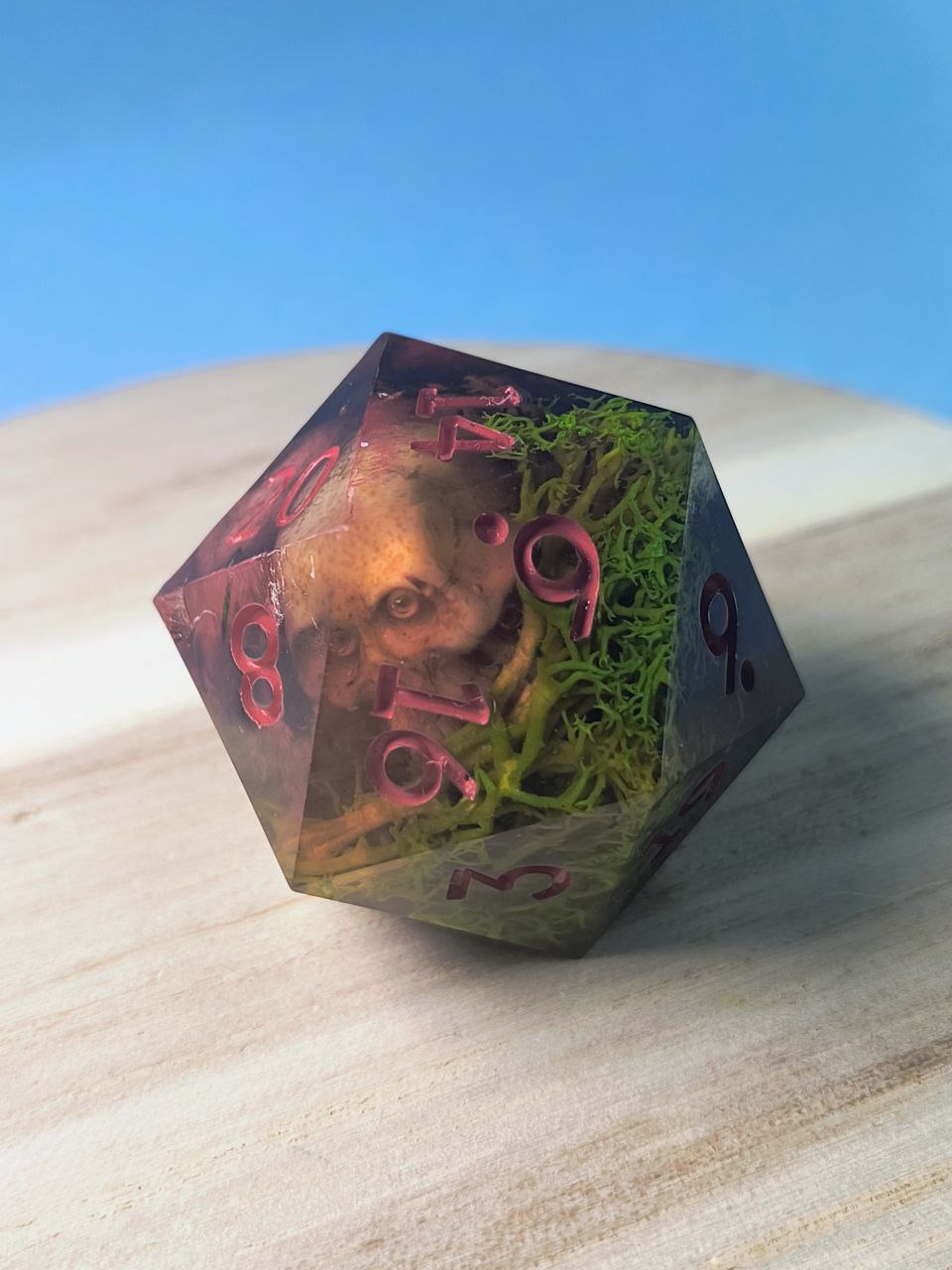 The Twin Flames 55 mm Chonk d20
